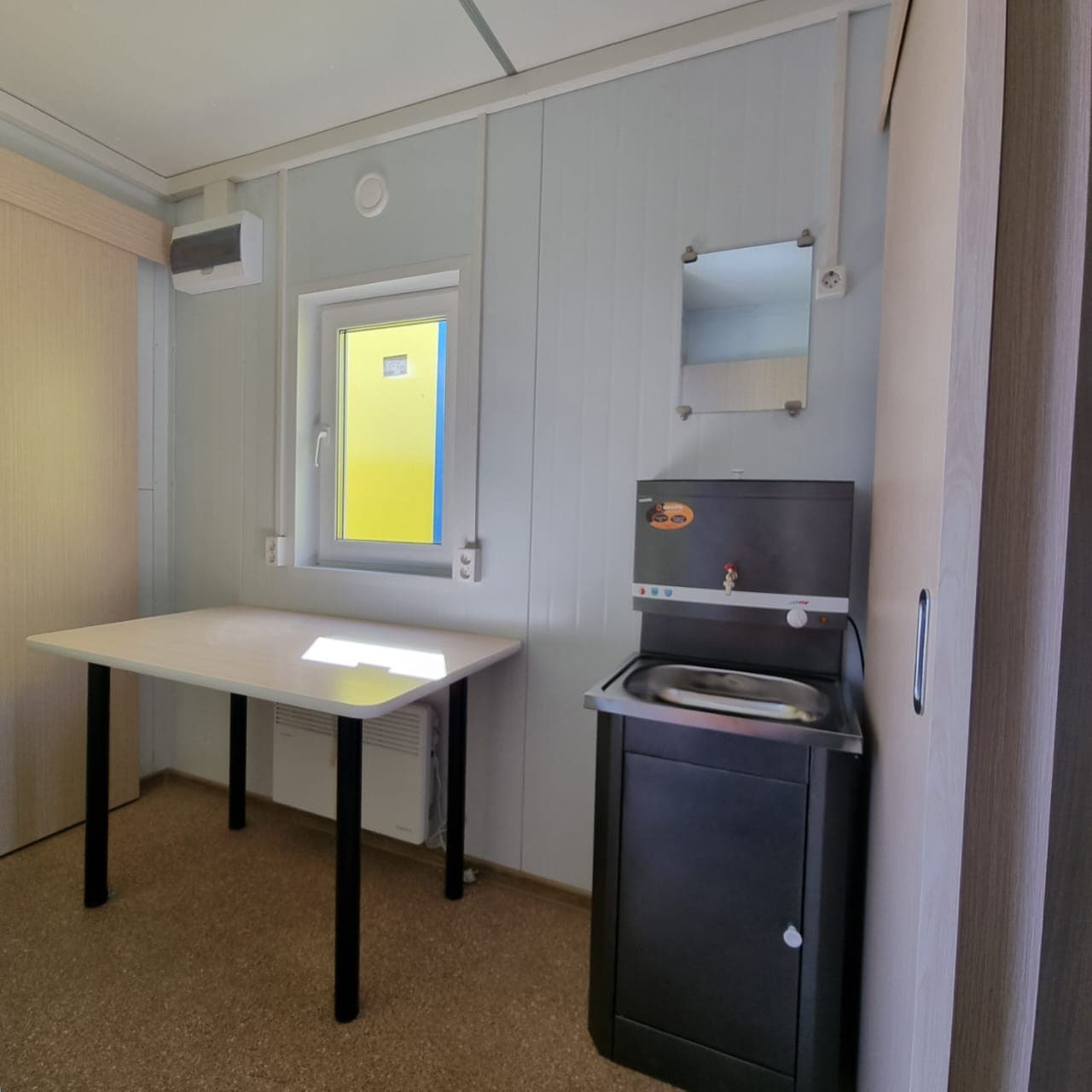 Вагон-дом жилой на 8 человек: фотография 2