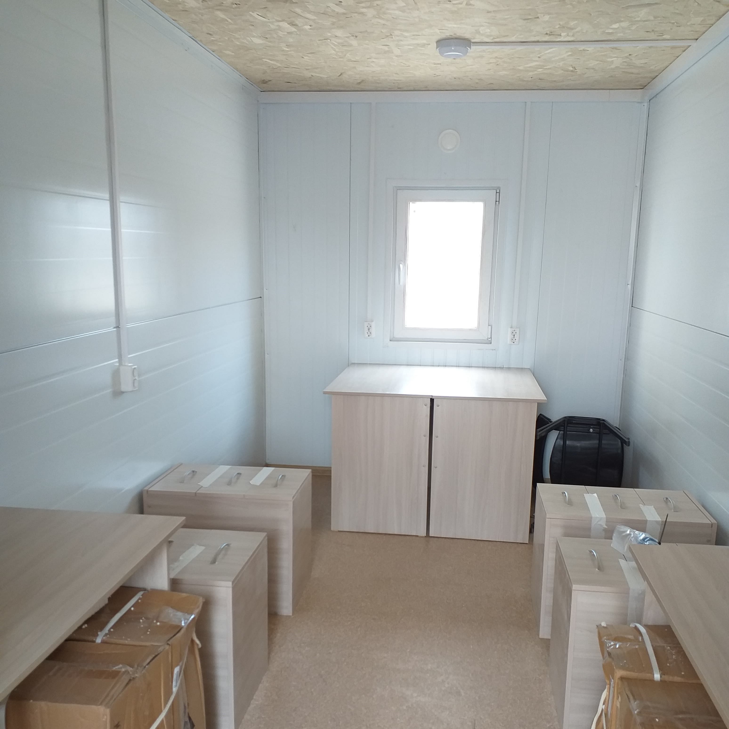 Вагон-офис на 4 человека: фотография 5