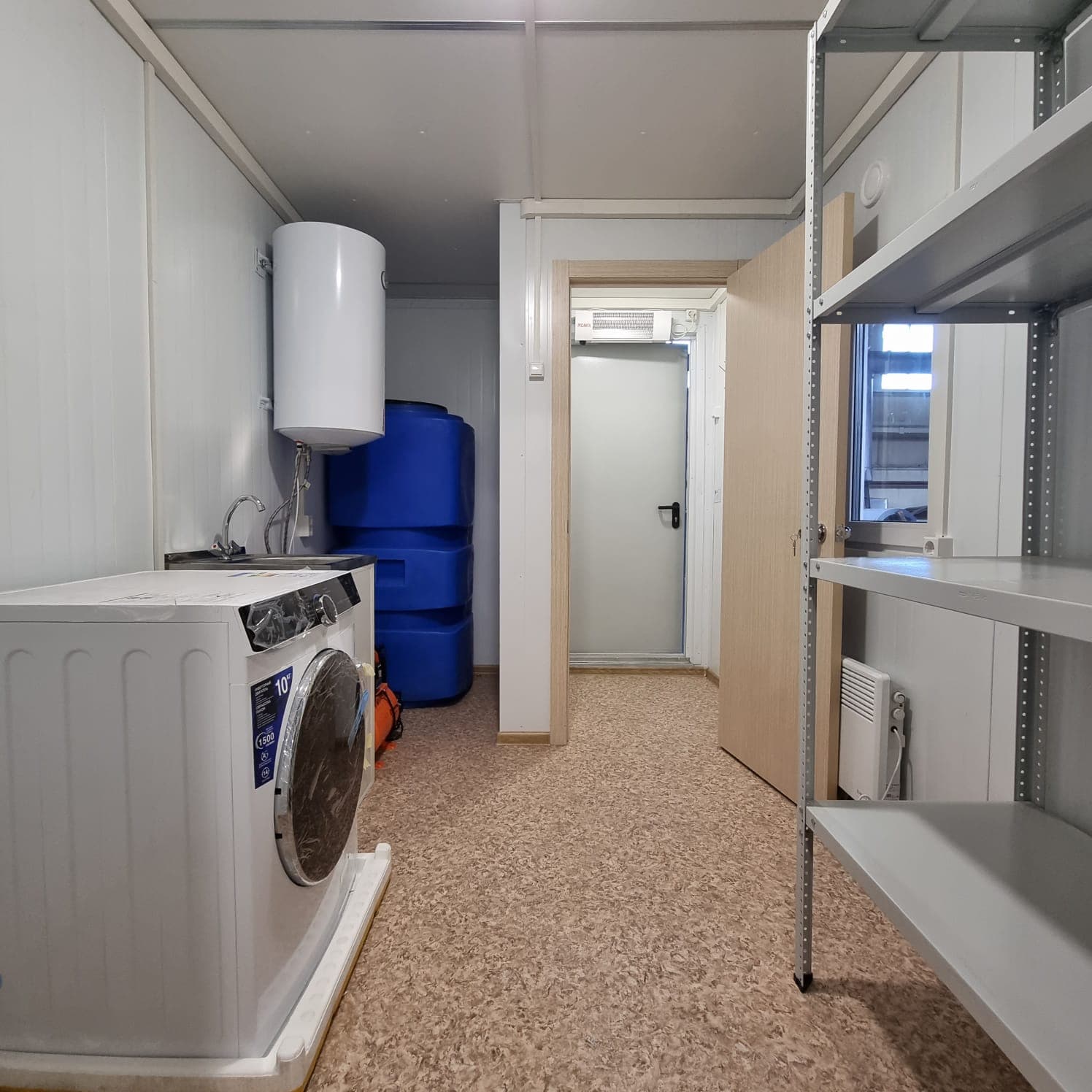 Вагон-прачечная 6х2,5: фотография 2